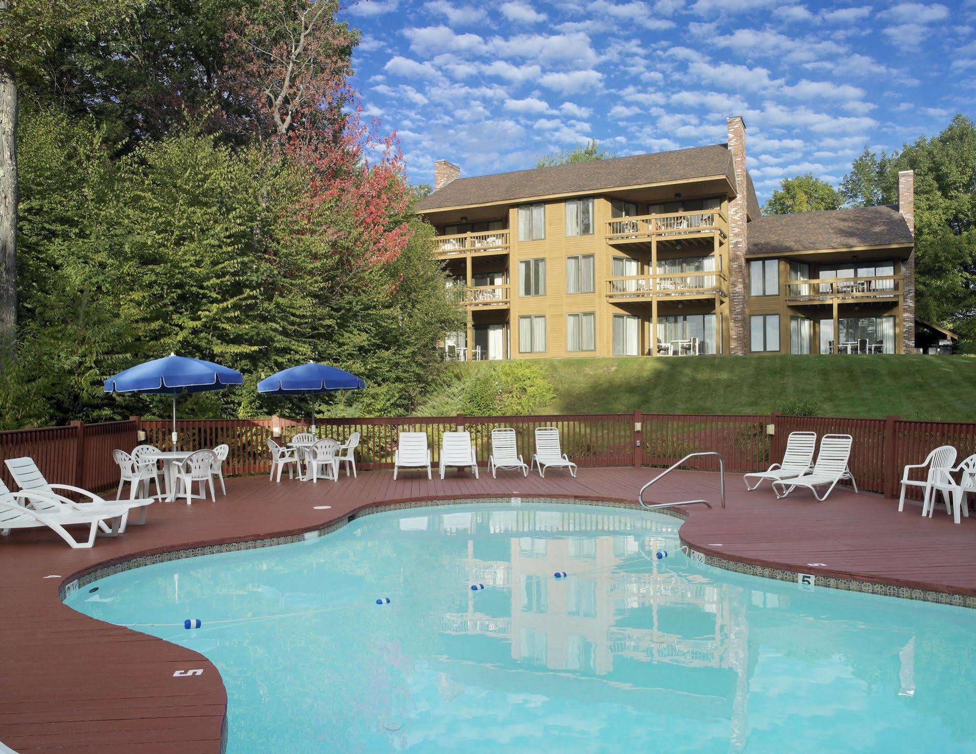The Summit Resort Weirs Beach Esterno foto
