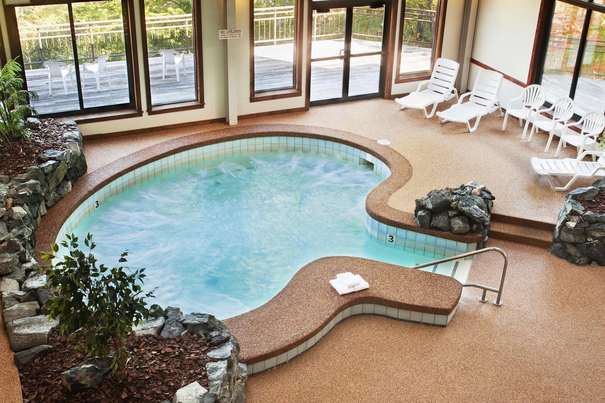 The Summit Resort Weirs Beach Esterno foto