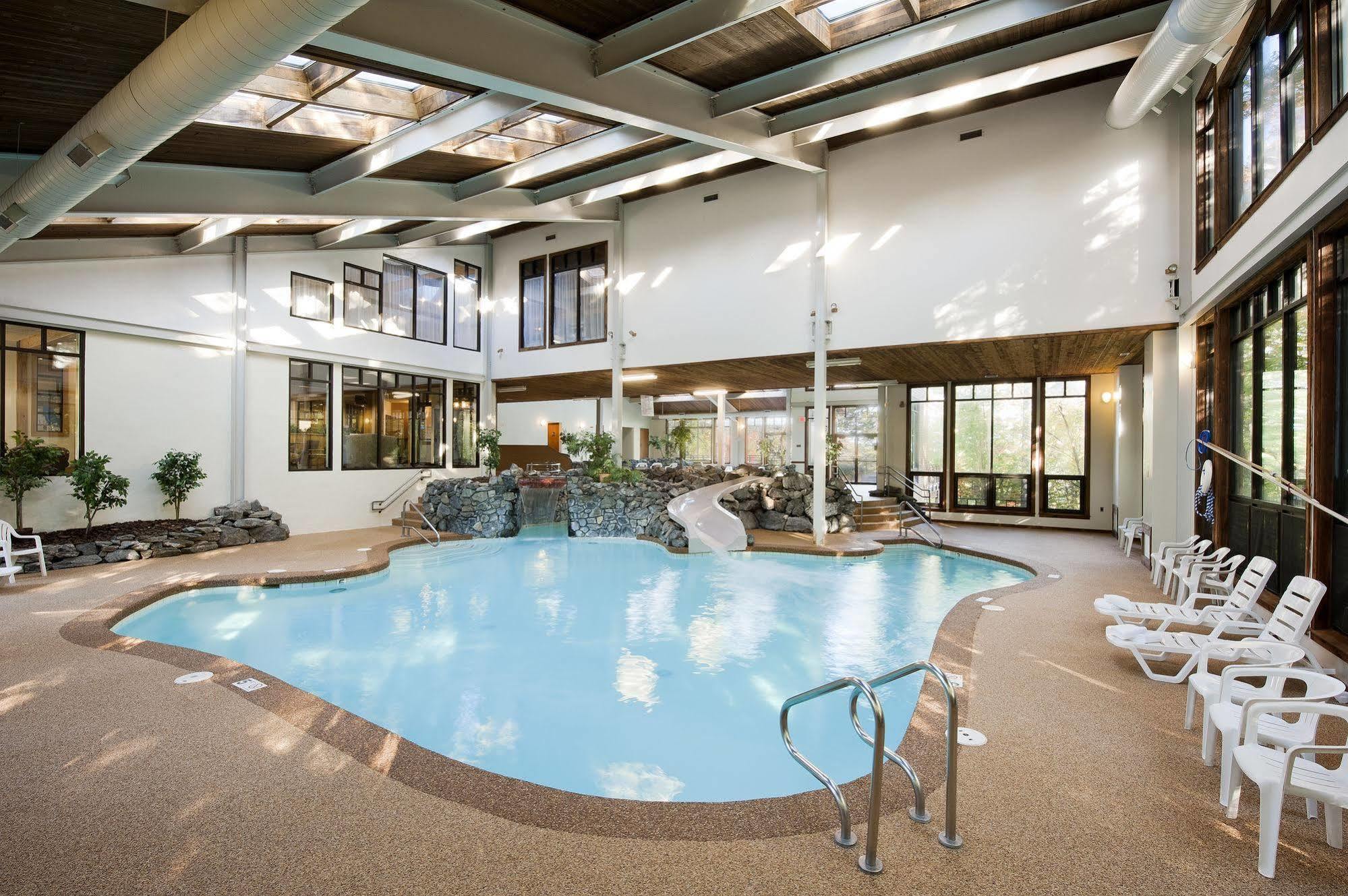 The Summit Resort Weirs Beach Esterno foto